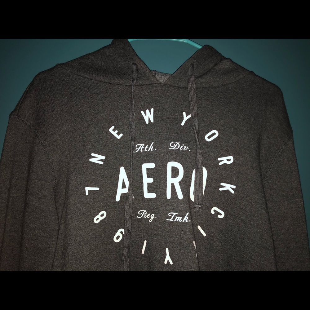 Aeropostale light grey cropped hoodie